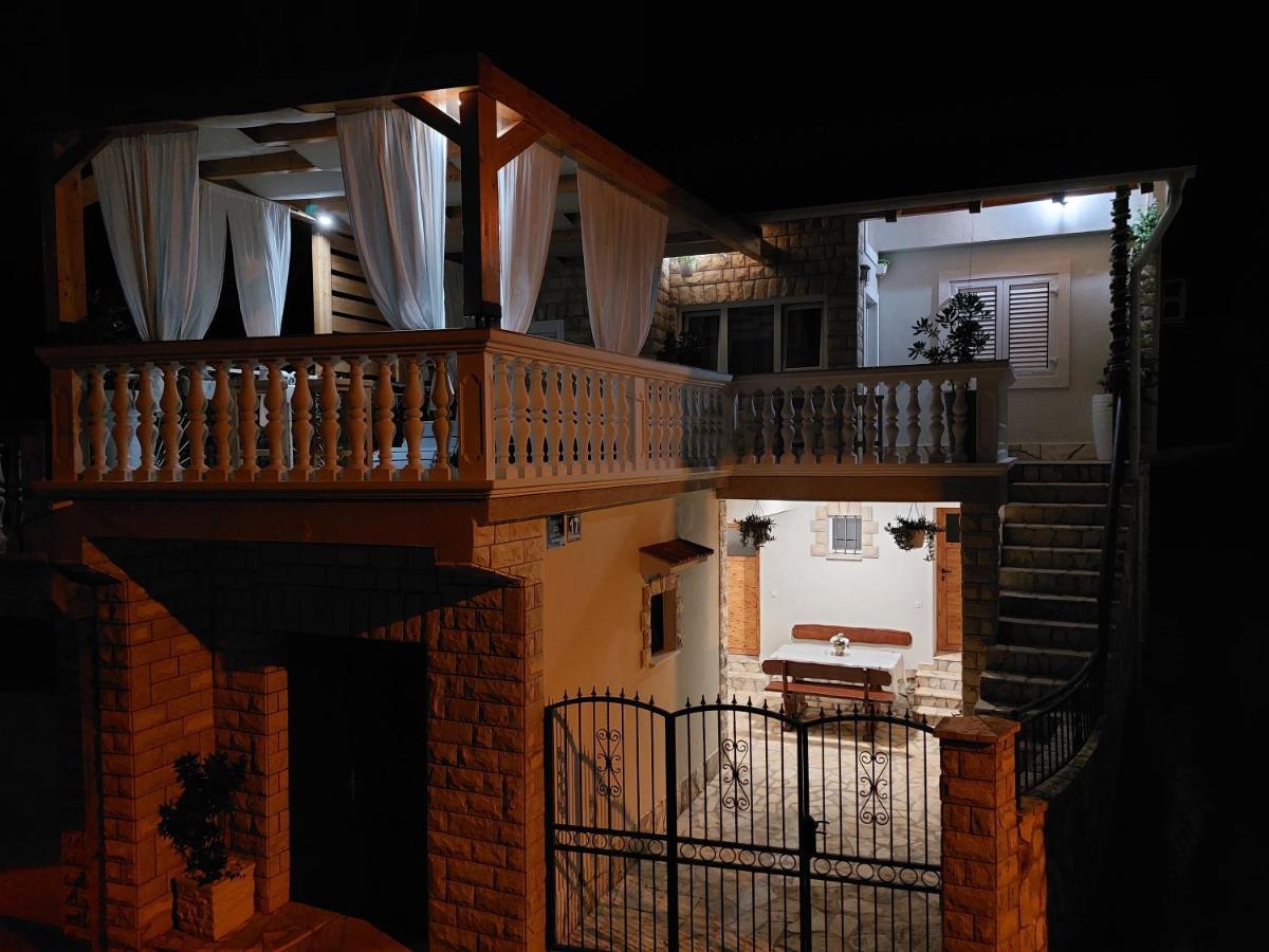 Holiday Home Peran Grebaštica Exteriör bild